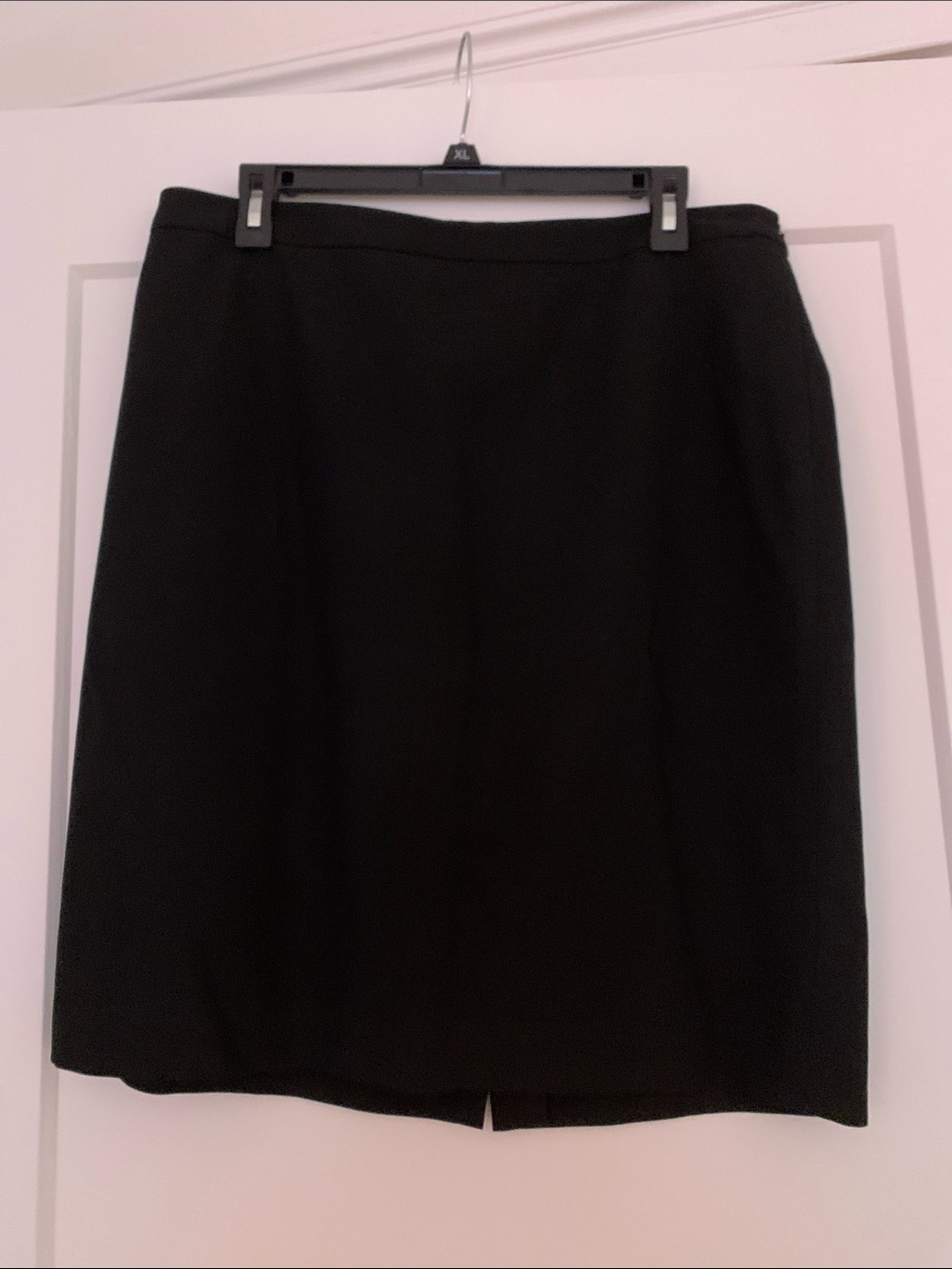 LOFT Black Pencil Skirt